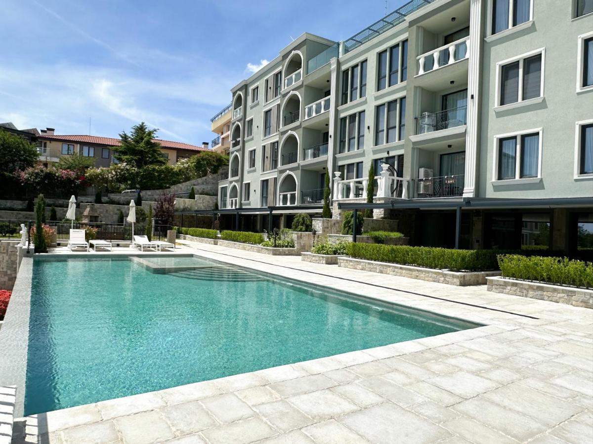 Mediterranea Complex - Luxury Apartment With Sea & Pool View! Varna Exterior foto